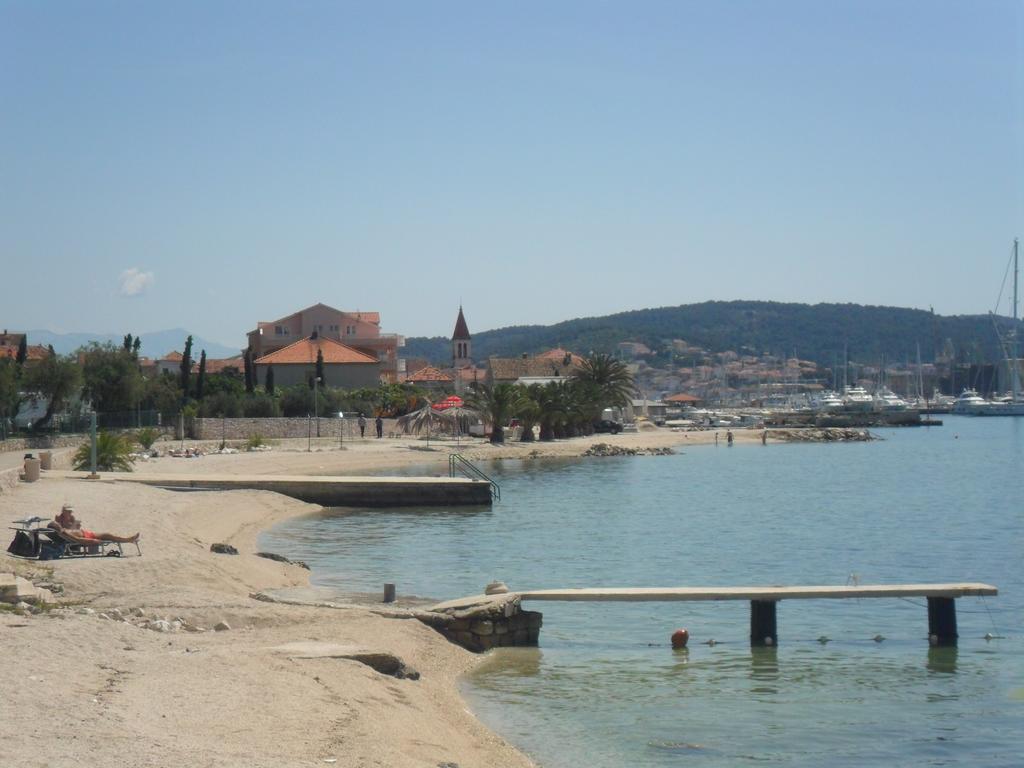 Apartments Valjan Trogir Exterior foto