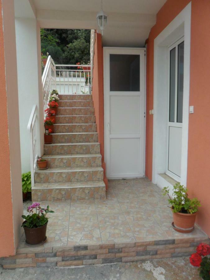 Apartments Valjan Trogir Exterior foto